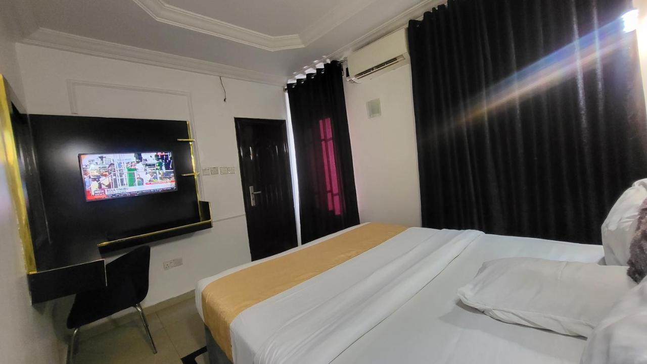 Palazzo Apartments Ikeja Exterior photo